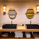 Clos Castel Hotel 4*