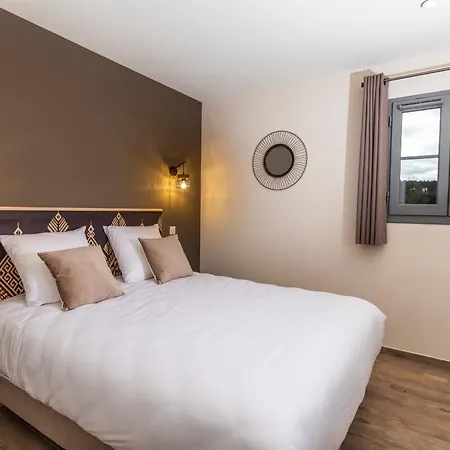 מלון Clos Castel קסטלז'לו