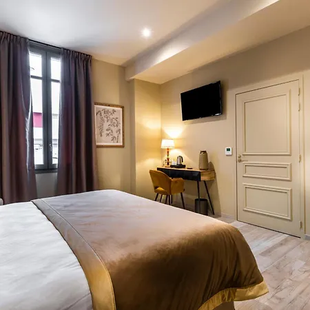 Clos Castel 4* Кастельжалу