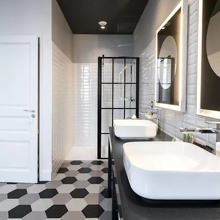 Hotell Clos Castel 4*