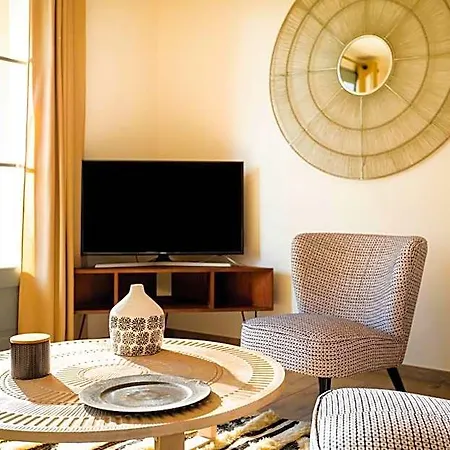 Clos Castel Hotel 4*