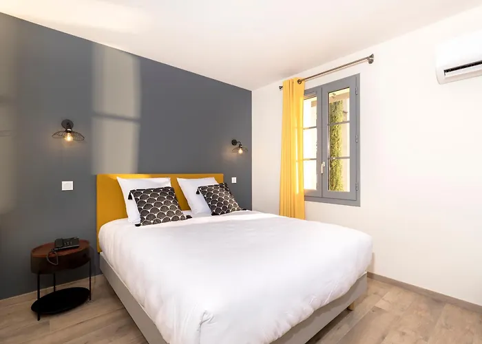 Clos Castel 4* Casteljaloux