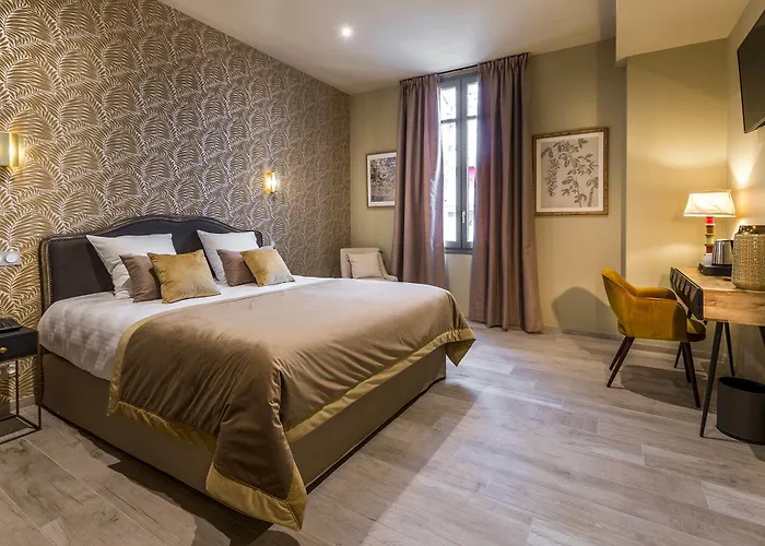 Clos Castel Hotel 4*