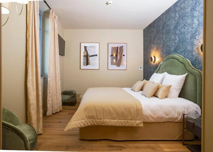 Hotel Clos Castel 4*