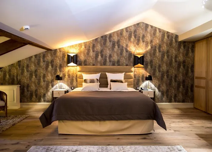 Clos Castel Hotel 4*